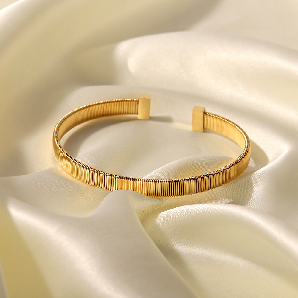 Simple Fashion Versatile Design Stainless Steel Non-fading 18K Gold Bracelet