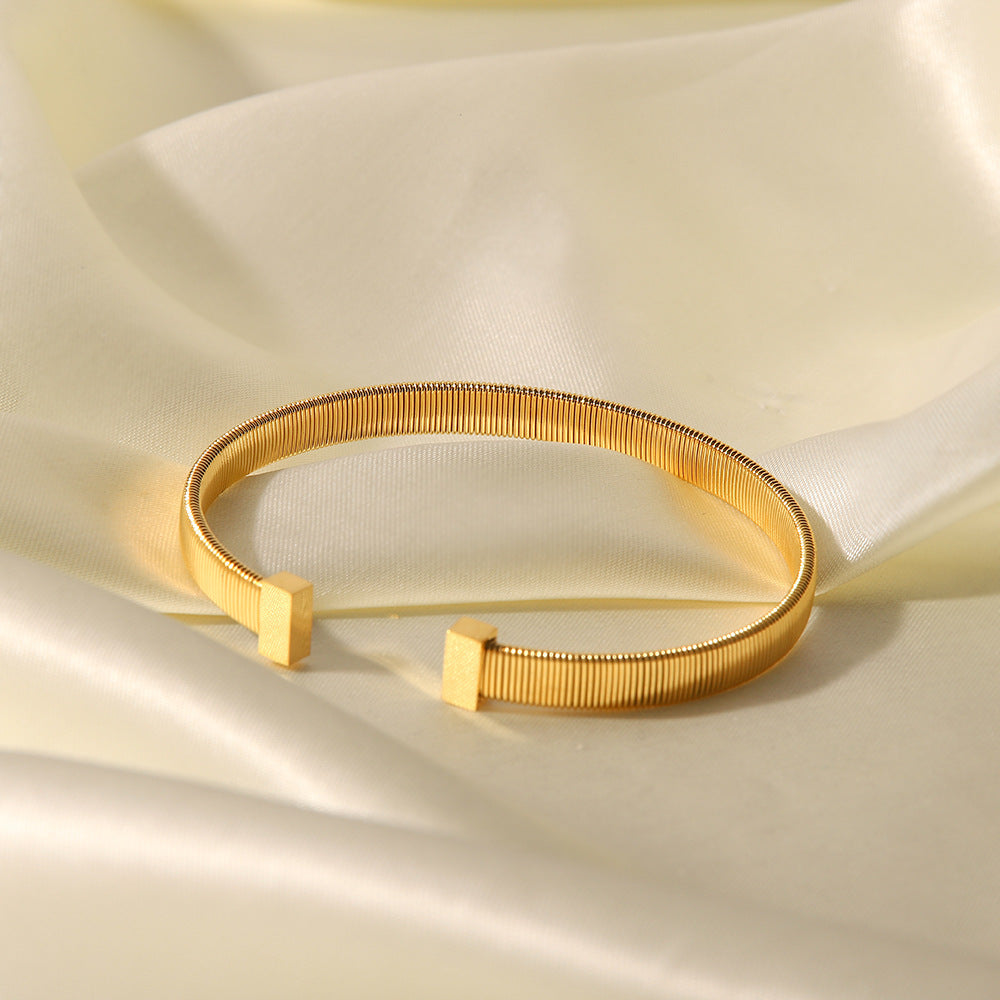 Simple Fashion Versatile Design Stainless Steel Non-fading 18K Gold Bracelet